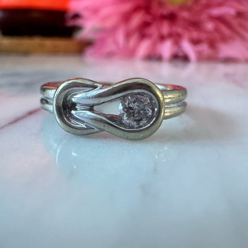 10k diamond ring